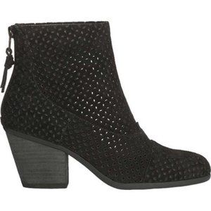 Aerosoles vital sign booties